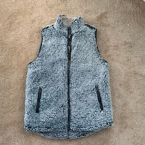 MIAMI Fluffy vest